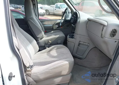 2000 Chevrolet Astro z USA, uszkodzony, nr VIN 1GNDM19WXYB140258